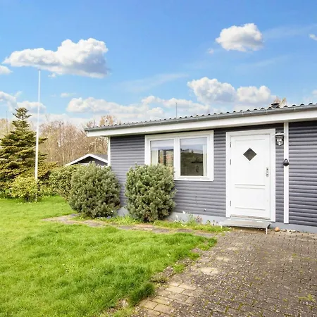 Two-bedroom In Borkop 8 Semesterbostad