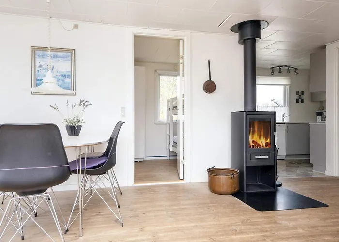 Two-bedroom In Borkop 8 بيت للعطل